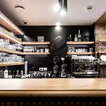 橄榄酒店