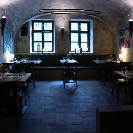 Oliva Hotel 4*