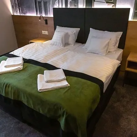 Oliva 4* Veszprem