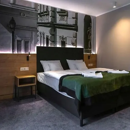 Hotell Oliva 4*