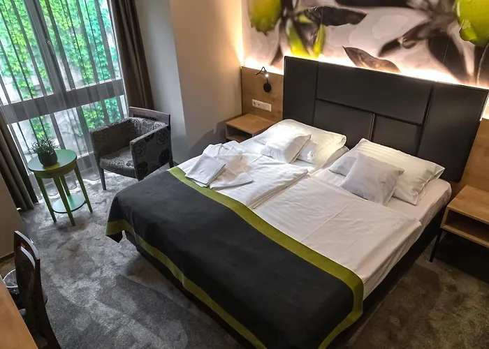 Hotell Oliva 4*