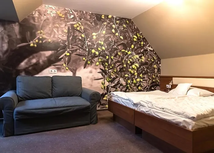 Oliva Hotel 4*